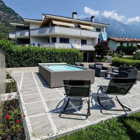 B&B Affittacamere Valchiavenna Foresteria Lombarda In Tranquilla Villa Signorile Con Comodo Parcheggio Privato - Guest House Valchiavenna In A Quiet Stately Villa With Convenient Private Parking Exterior foto