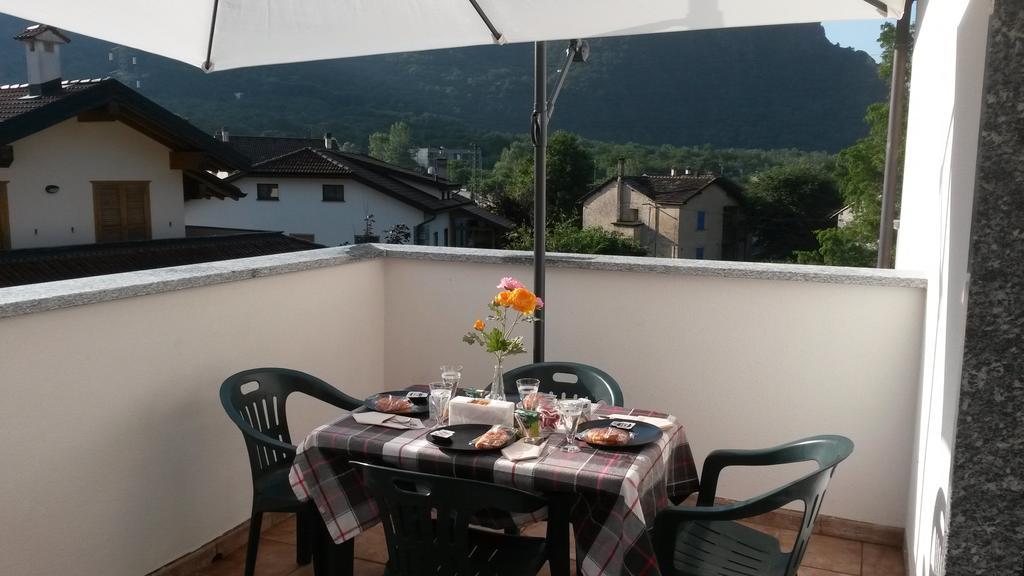 B&B Affittacamere Valchiavenna Foresteria Lombarda In Tranquilla Villa Signorile Con Comodo Parcheggio Privato - Guest House Valchiavenna In A Quiet Stately Villa With Convenient Private Parking Exterior foto