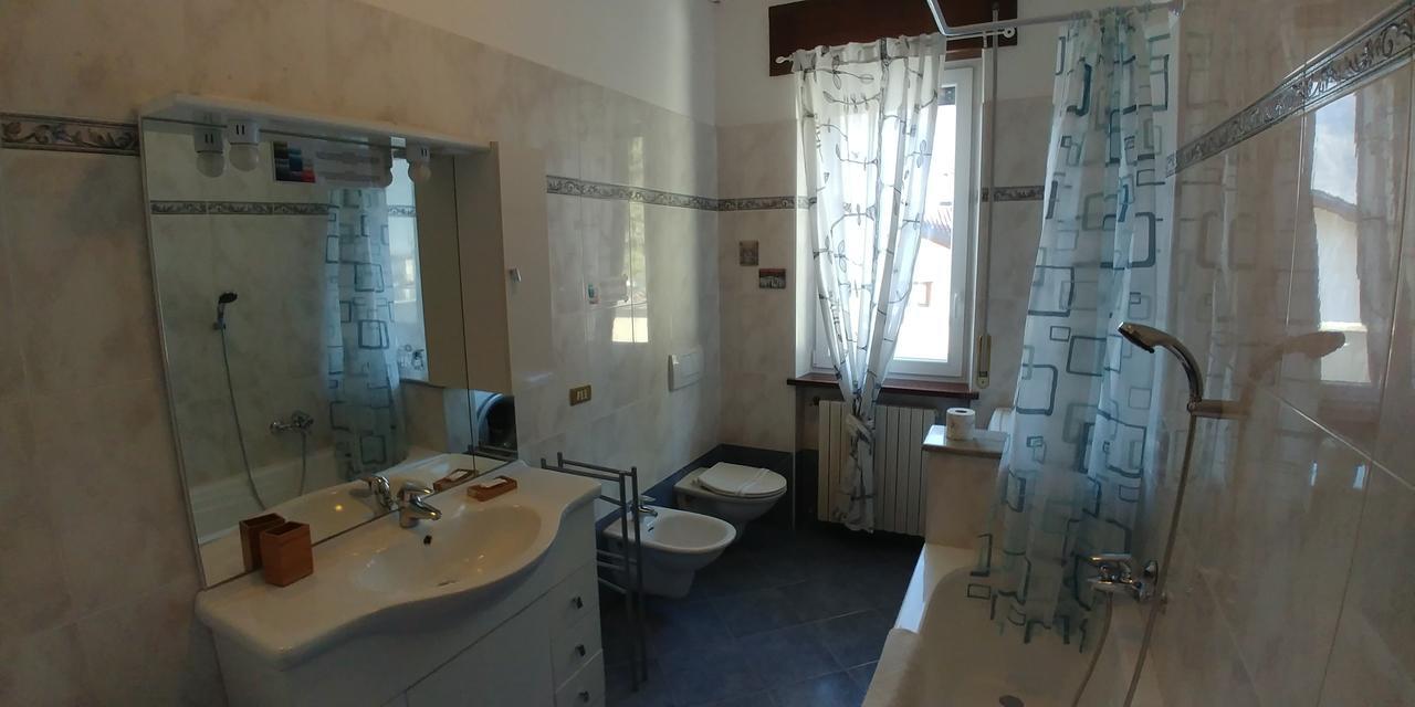 B&B Affittacamere Valchiavenna Foresteria Lombarda In Tranquilla Villa Signorile Con Comodo Parcheggio Privato - Guest House Valchiavenna In A Quiet Stately Villa With Convenient Private Parking Exterior foto