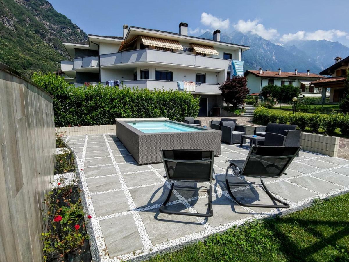 B&B Affittacamere Valchiavenna Foresteria Lombarda In Tranquilla Villa Signorile Con Comodo Parcheggio Privato - Guest House Valchiavenna In A Quiet Stately Villa With Convenient Private Parking Exterior foto